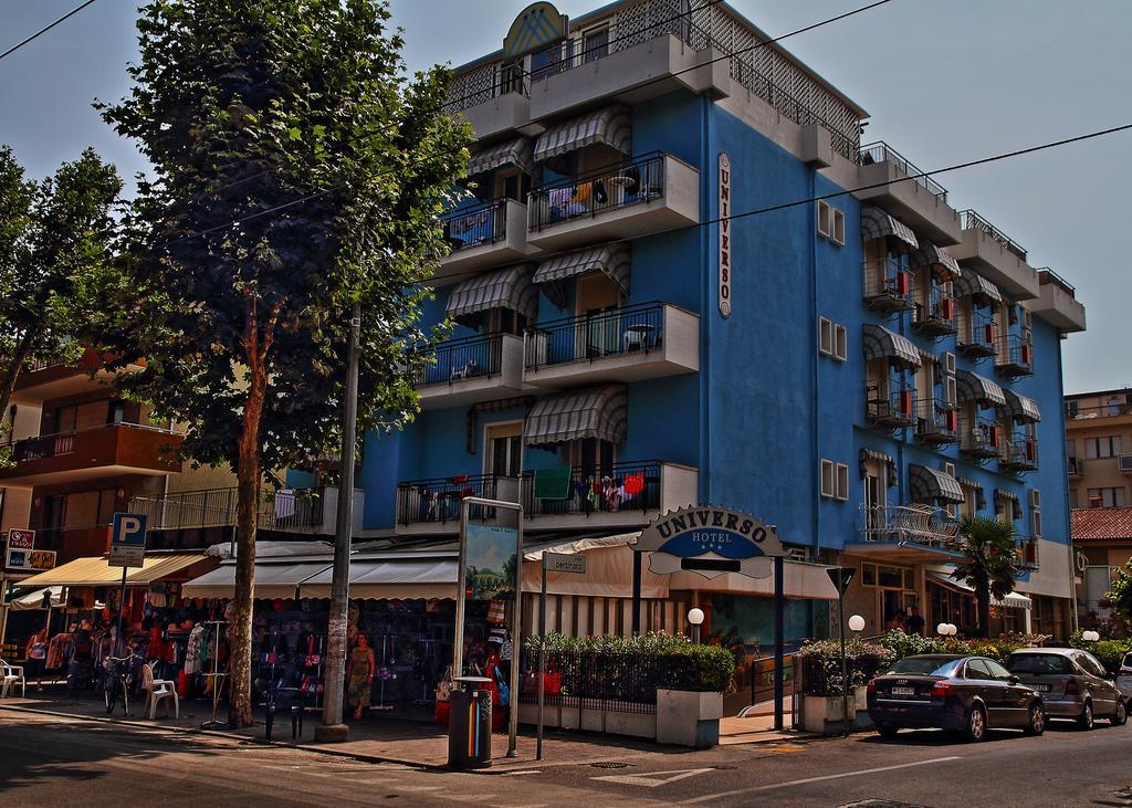 Hotel Universo Римини Экстерьер фото